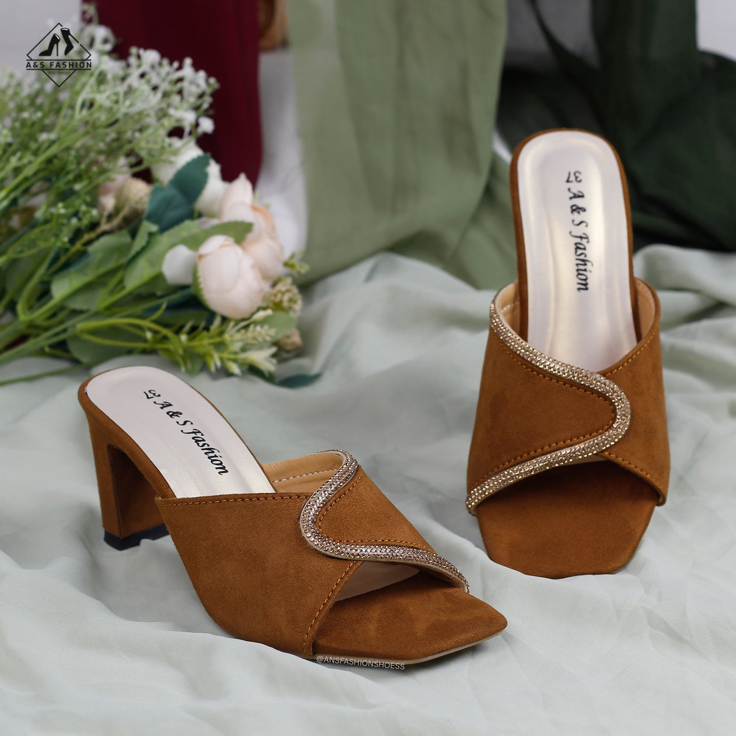 Open-Toe Block Heel Shoes